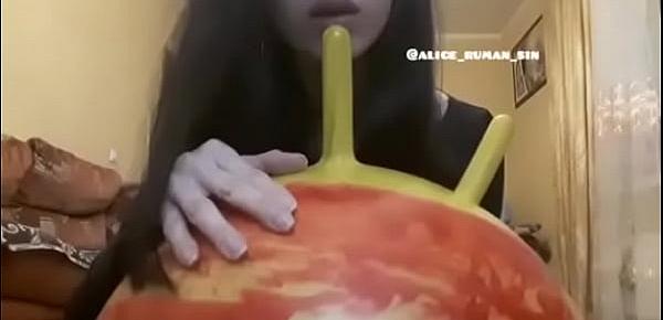 Novinha de 19 anos linda demais e safada!